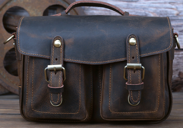 0840 Camera / Shoulder Bag Crazyhorse Cowhide Leather Brown