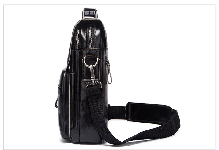 MH645 Humerpaul Shoulder Bag Crazyhorse Cowhide Leather Black